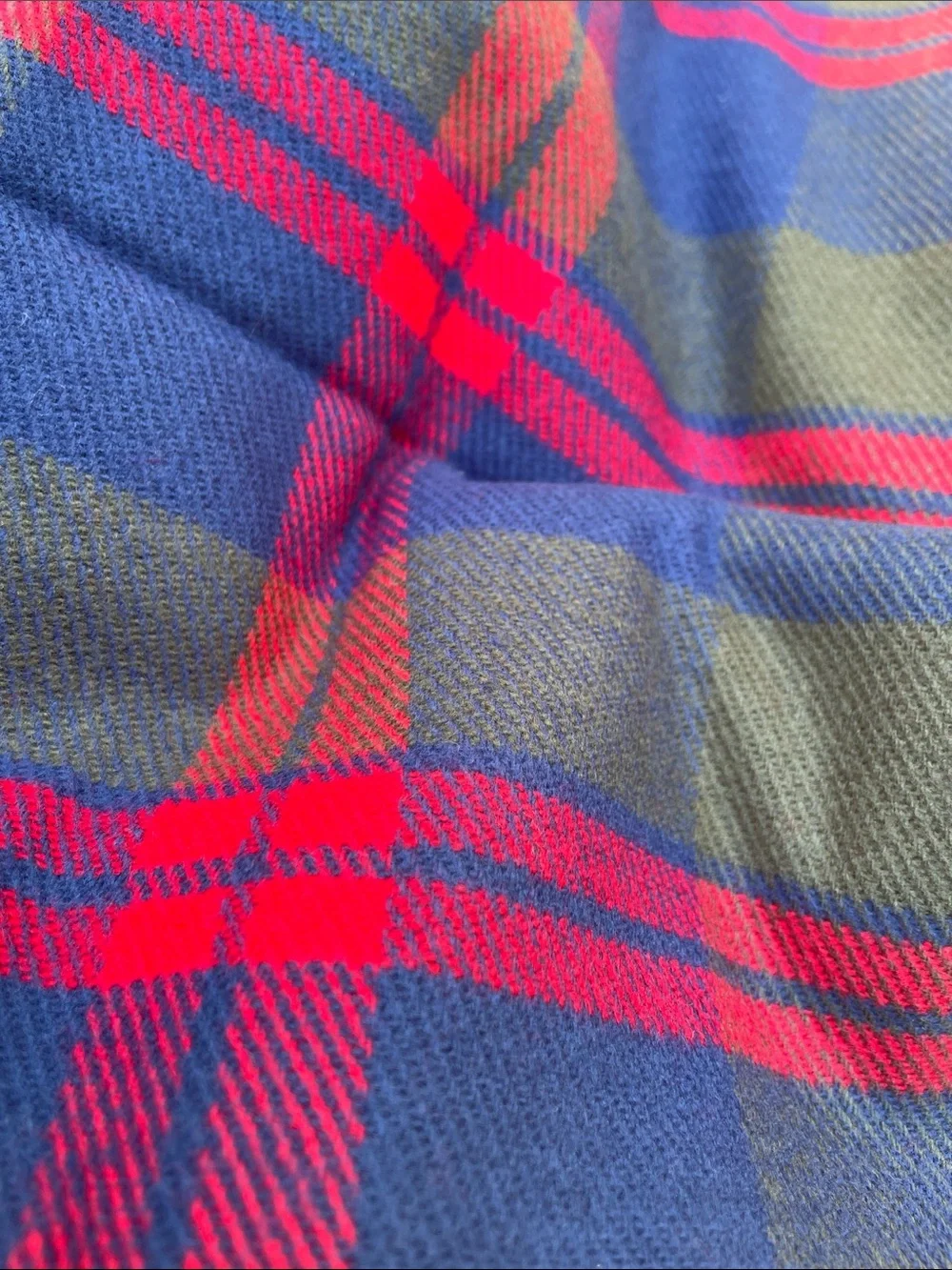 100% Cashmere Tartan Plaid Men's Sweater - Red & Blue -New